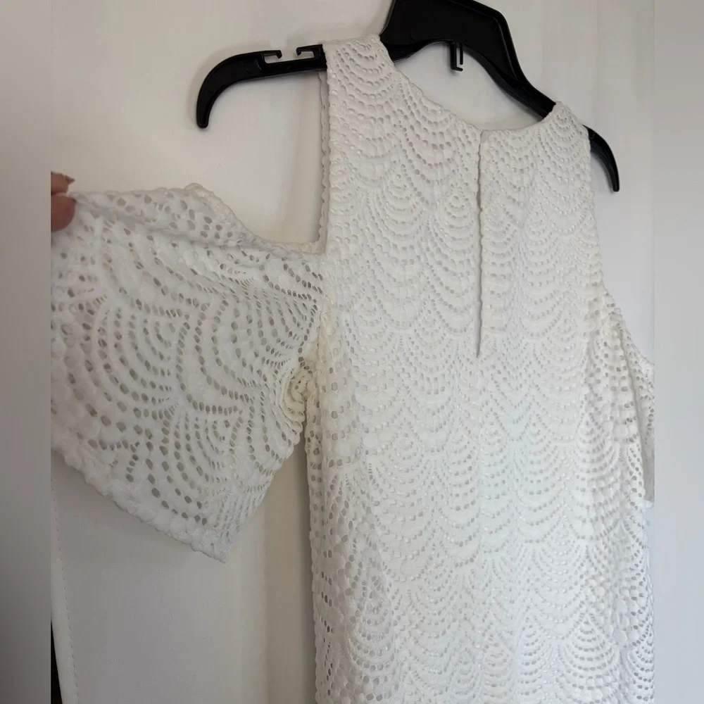 Lilly Pulitzer Somerset lace‎ cold shoulder Dress size medium